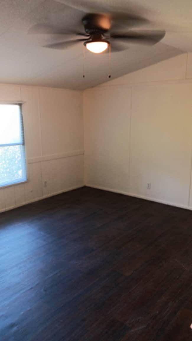 Building Photo - Renovated 3-Bed, 2-Bath Mobile Home