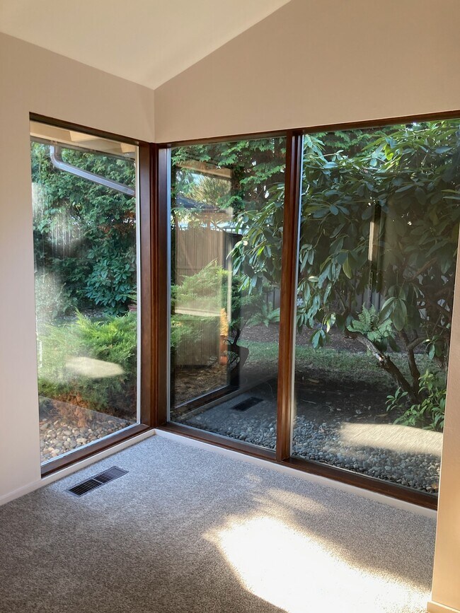 Foto del edificio - 6007 74th St NE