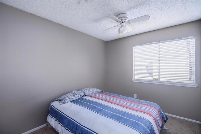 Foto del edificio - 12510 Newbrook Dr