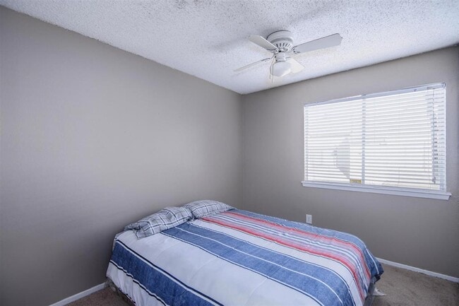 Photo - 12510 Newbrook Dr Townhome