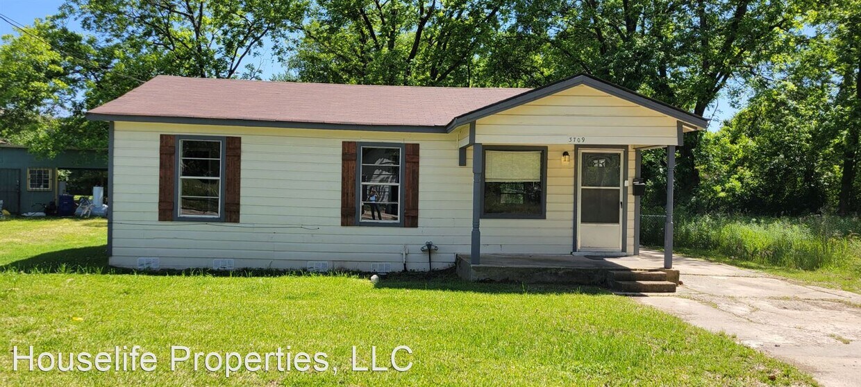 Foto principal - 3 br, 1 bath House - 3709 Powell St