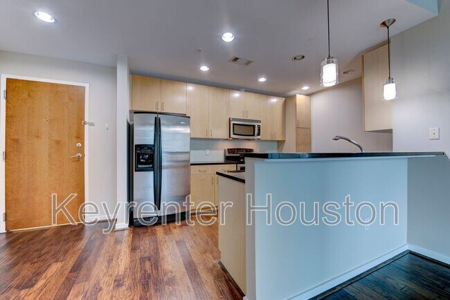 Foto del edificio - 5925 Almeda Rd