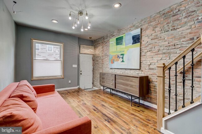 Foto del edificio - 150 N Curley St