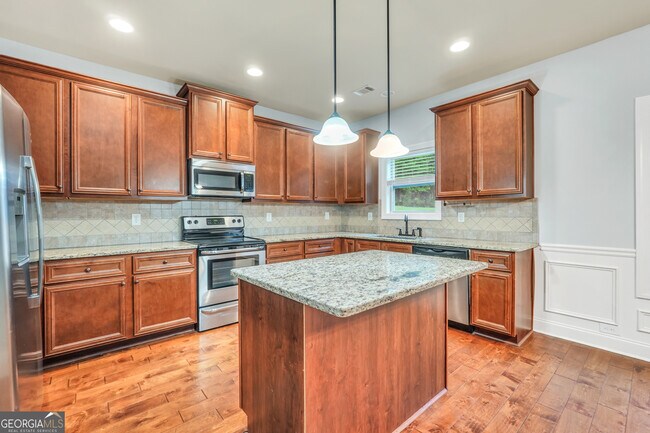 Building Photo - 133 Sea Shore Cir