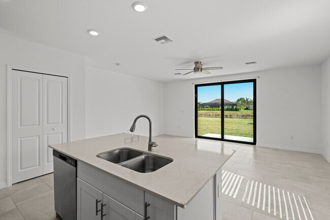 Building Photo - 14275 Oviedo Pl