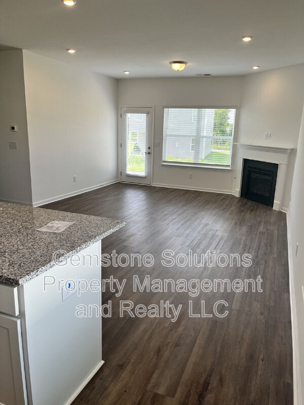 Foto del edificio - 2213 Zeva Cir