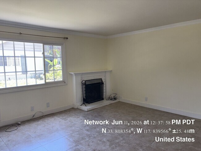 Foto del edificio - Two bed 1.5 bath townhome available now.