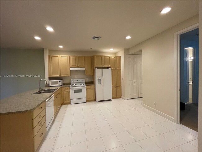Building Photo - 106 Arpeicka Ln
