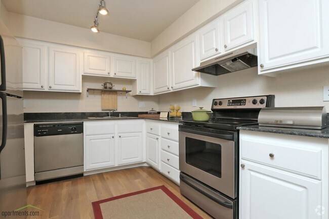 Kitchen - Allanza at The Lakes