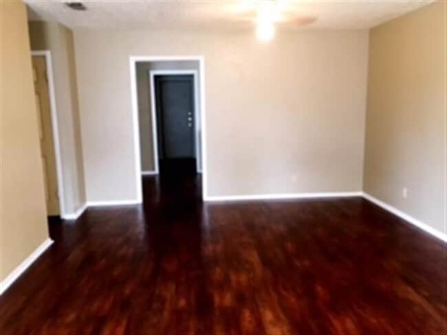 Building Photo - 316 B Nikki Drive - 2 bed/1 bath