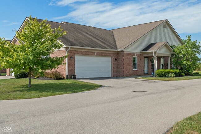 Building Photo - 4320 Hamilton Way