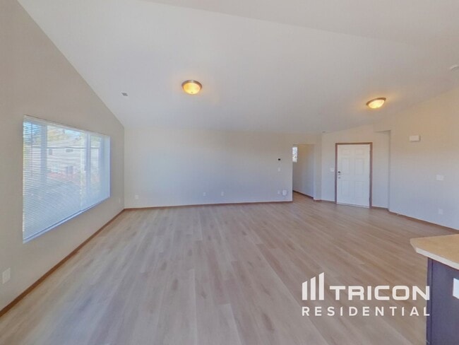 Foto del edificio - 1724 73rd Ave SE