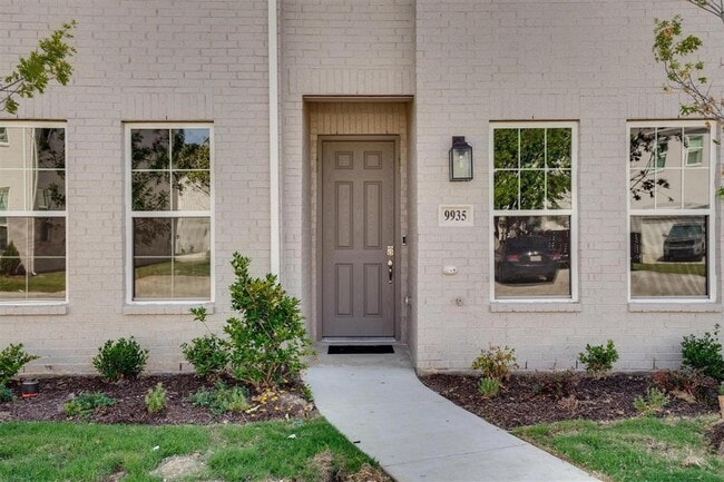 Photo - 9935 Schramm St Apartment