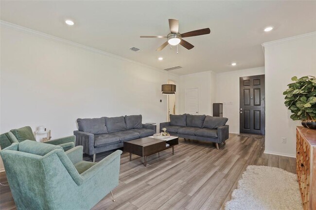 Building Photo - 14500 Jackson Browning Ln