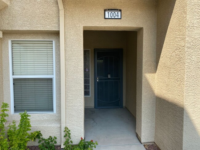 Building Photo - Summerlin!!! Gated!! Downstairs unit!! Tan...