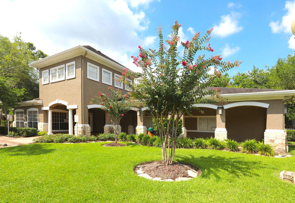 The Gateway at Lake Jackson Apartments 111 Loganberry St Lake Jackson