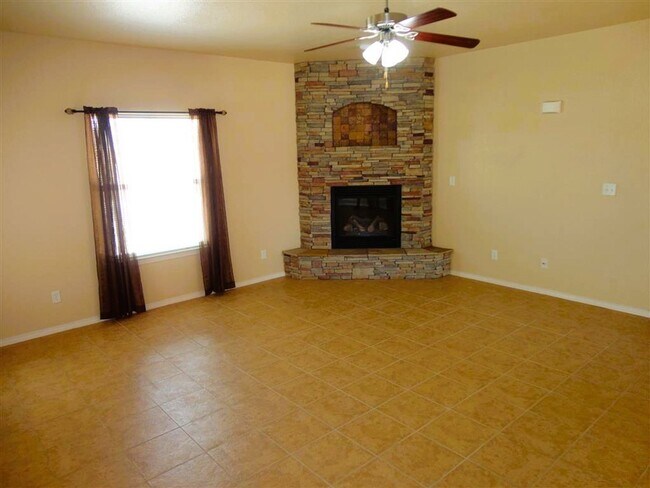 Foto del edificio - Fabulous Single Level Eastside Home With R...