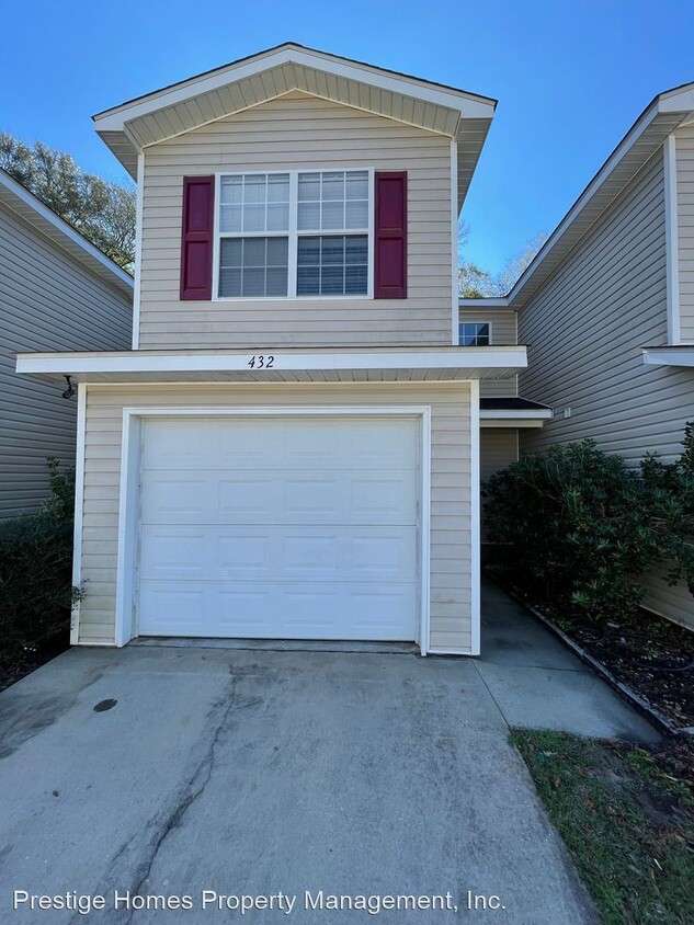 Primary Photo - 2 br, 3 bath House - 432 Sandy Oak Drive