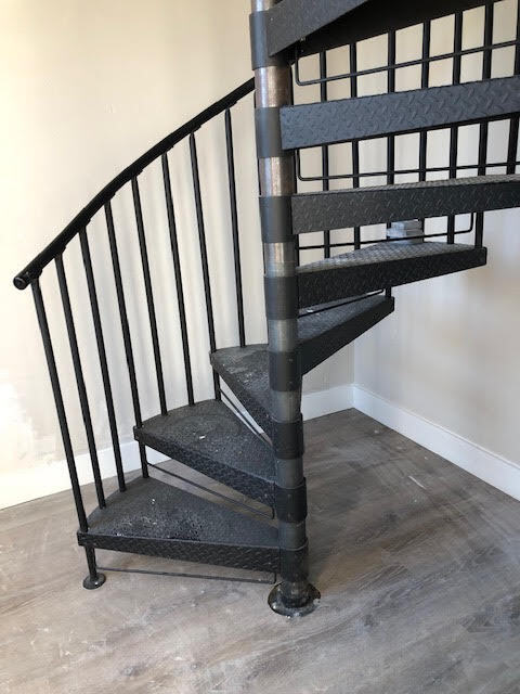 Spiral Staircase Leading to Loft - 906 Saratoga St