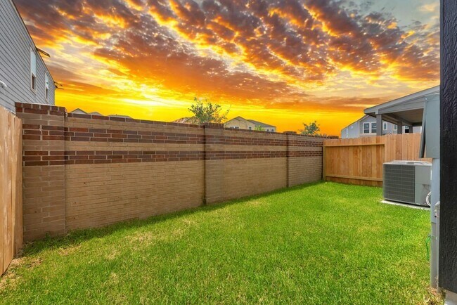Building Photo - 4208 Lyons Fall Ln