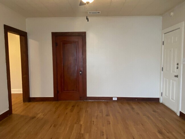 Foto del edificio - CUTE 2 BEDROOM