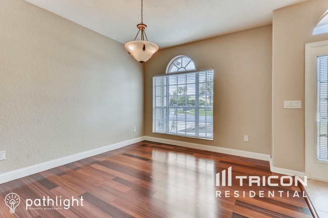 Building Photo - 27447 Kirkwood Cir