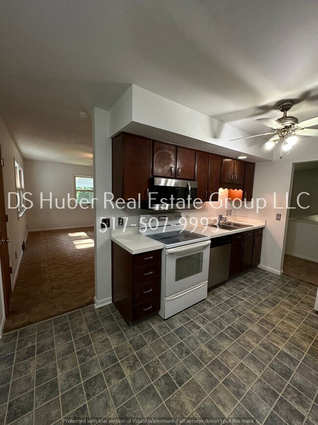 Foto del edificio - 12469 Kruger Ln