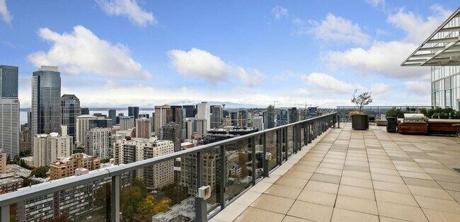 Foto del edificio - 1321 Seneca St