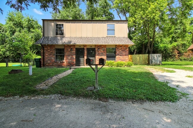 Building Photo - 13 Miller Park Rd
