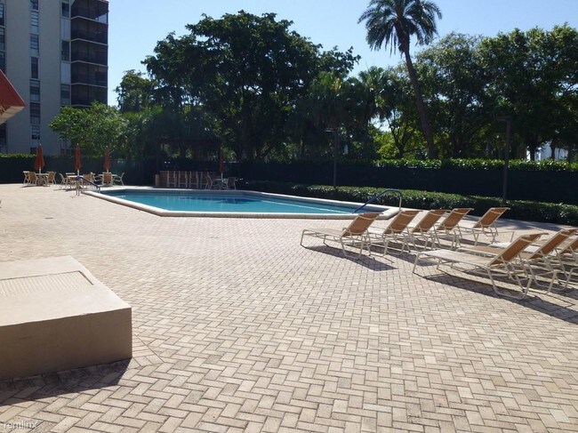 Foto del edificio - 2 br, 2 bath Condo - Bravura Condo