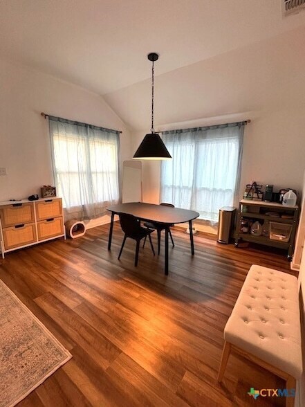 Foto del edificio - 3406 Addison St
