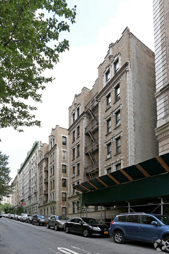 Foto del edificio - 610-616 West 157th St