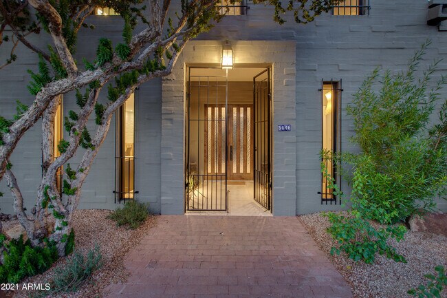 Foto del edificio - 5646 N Scottsdale Rd