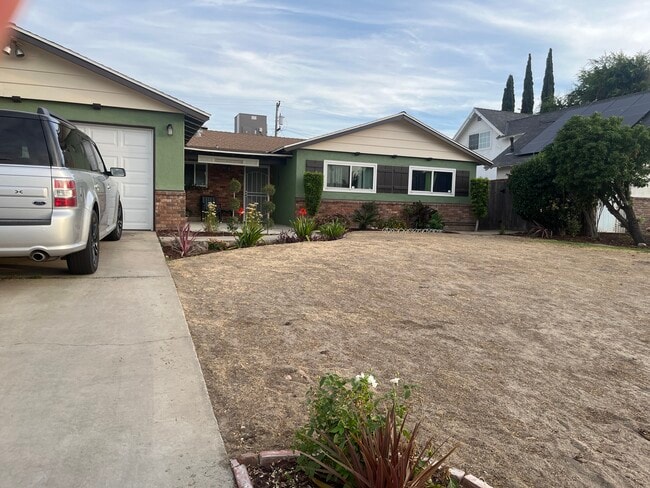 Building Photo - 3705 Bianchi Way