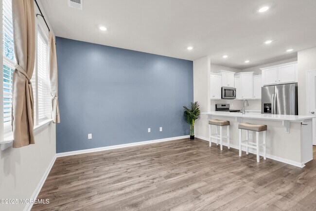 Foto del edificio - 19 Katherine Dr