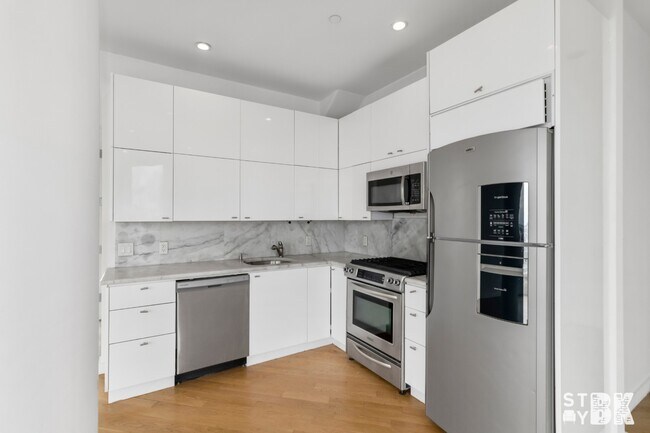 Foto del edificio - 525 Clinton Ave