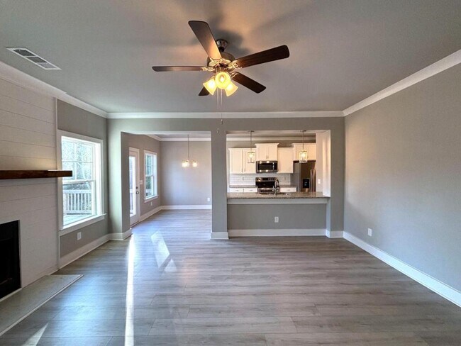 Photo - 249 Melba Ln House