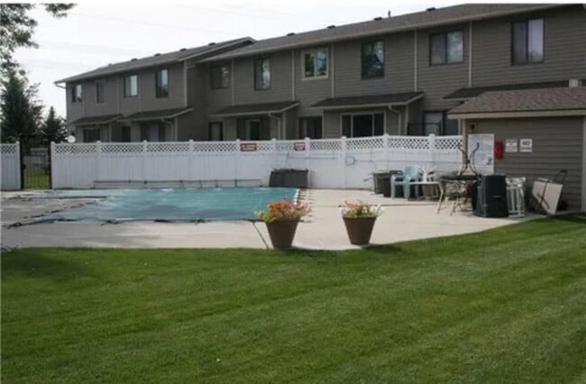 Community Pool - 3420 Granger Ave S