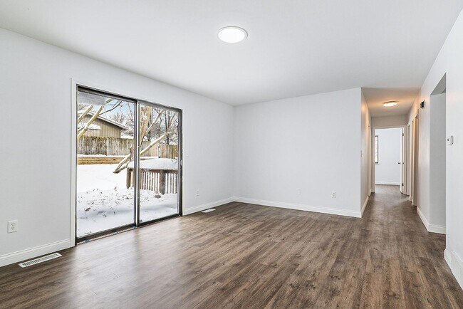 Foto del edificio - 2243 Saginaw Rd SE