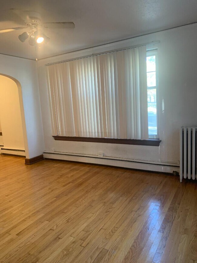 Foto del edificio - 727 N Capitol Ave