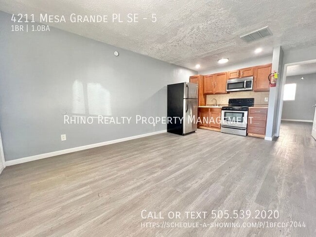 Building Photo - 4211 Mesa Grande Pl SE