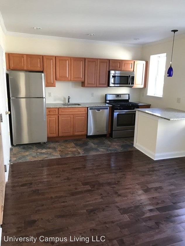 27 W Cuthbert Blvd, Collingswood, NJ 08108 Condo for Rent in