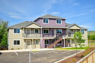 Building Photo - 1979 Sky Park Dr