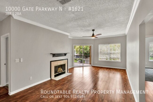 Foto del edificio - 10000 Gate Pkwy N