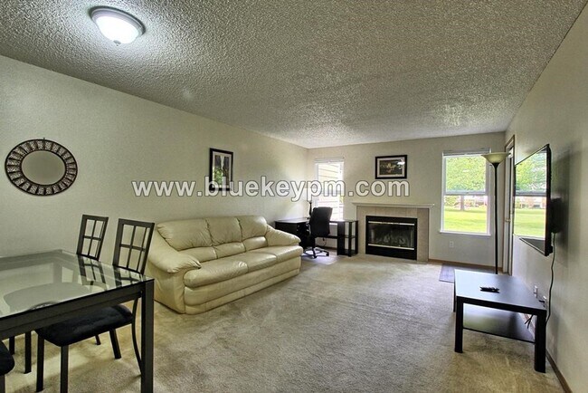 Foto del edificio - 13216 NE Salmon Creek Ave