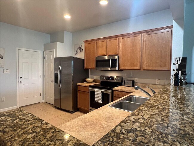 Building Photo - 4971 SW 45th St