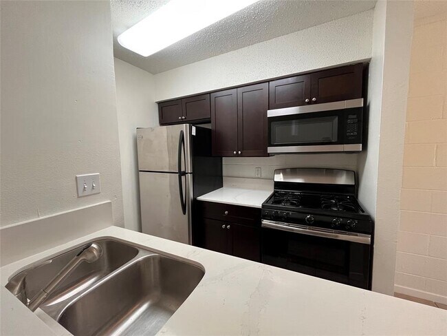 Foto del edificio - 1202 Newning Ave