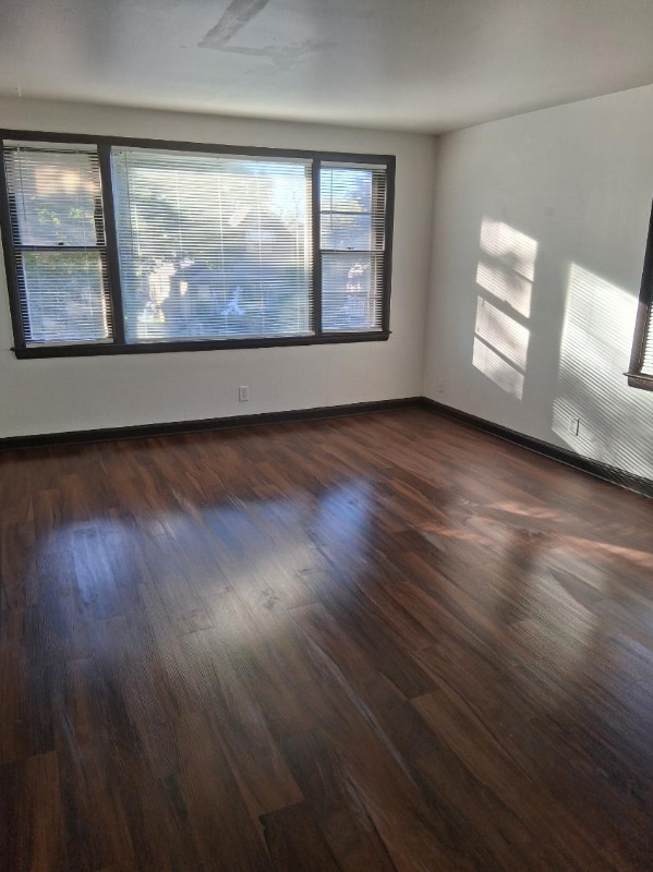 Primary Photo - 4900 N 40th St