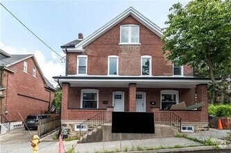 Building Photo - 735 Atlantic St