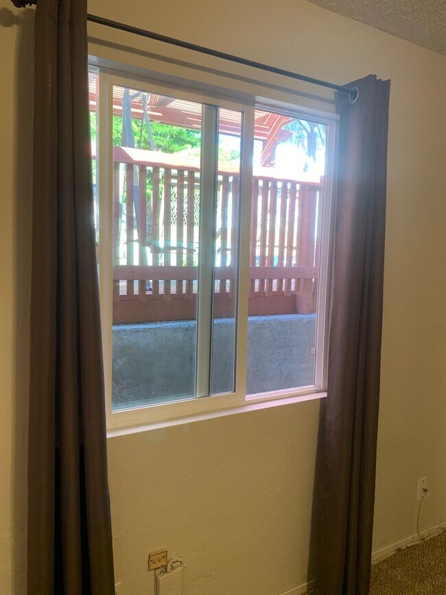 Foto del edificio - Primary bedroom with private bath in share...